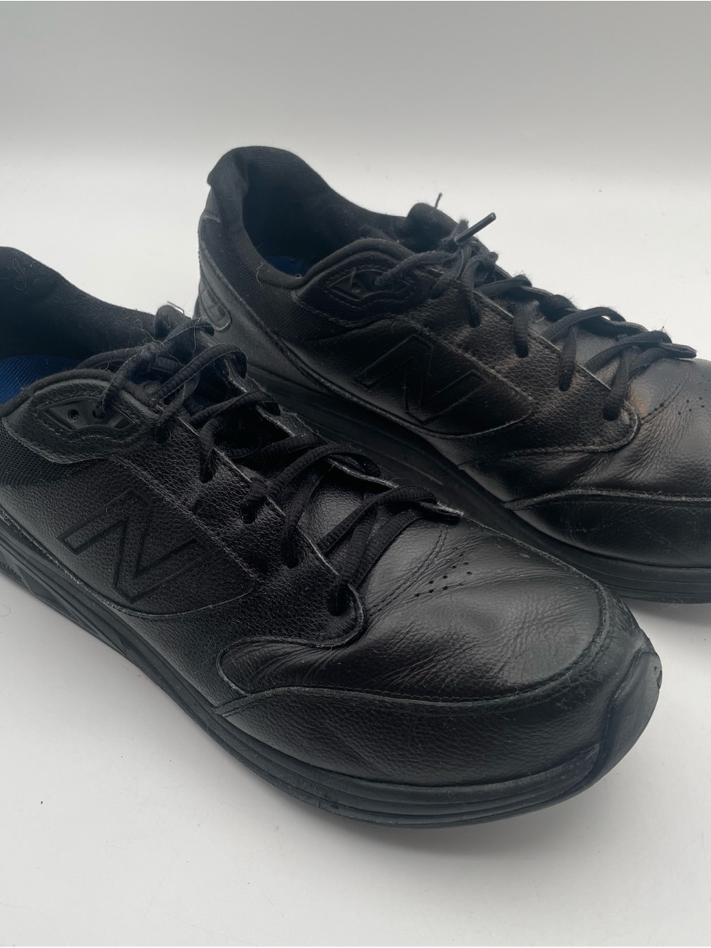 New Balance Black Men’s Lace-Up Orthopedic Leather Sneakers Size 13